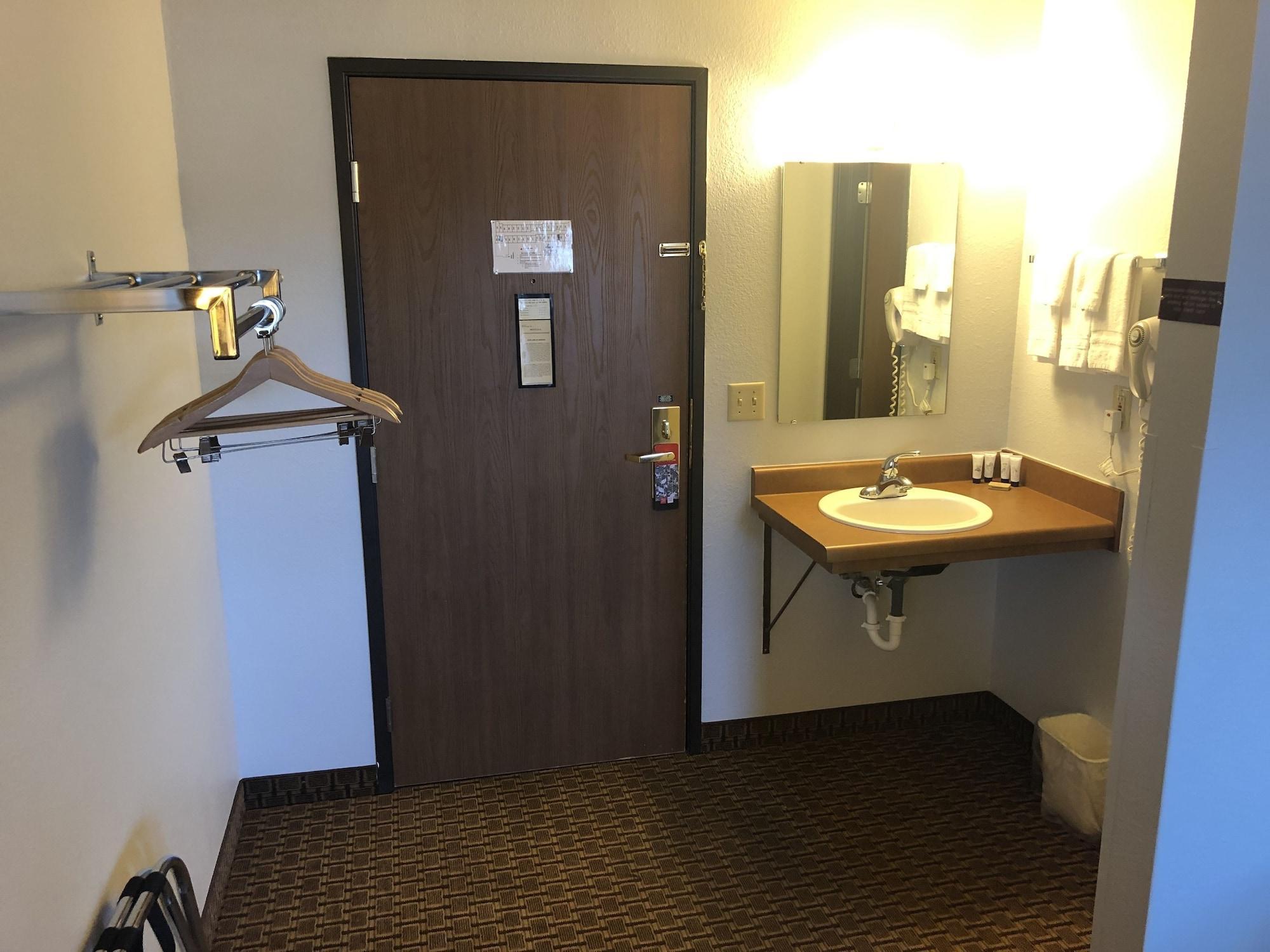 Oyo Hotel Glendive - Yellowstone River Dış mekan fotoğraf
