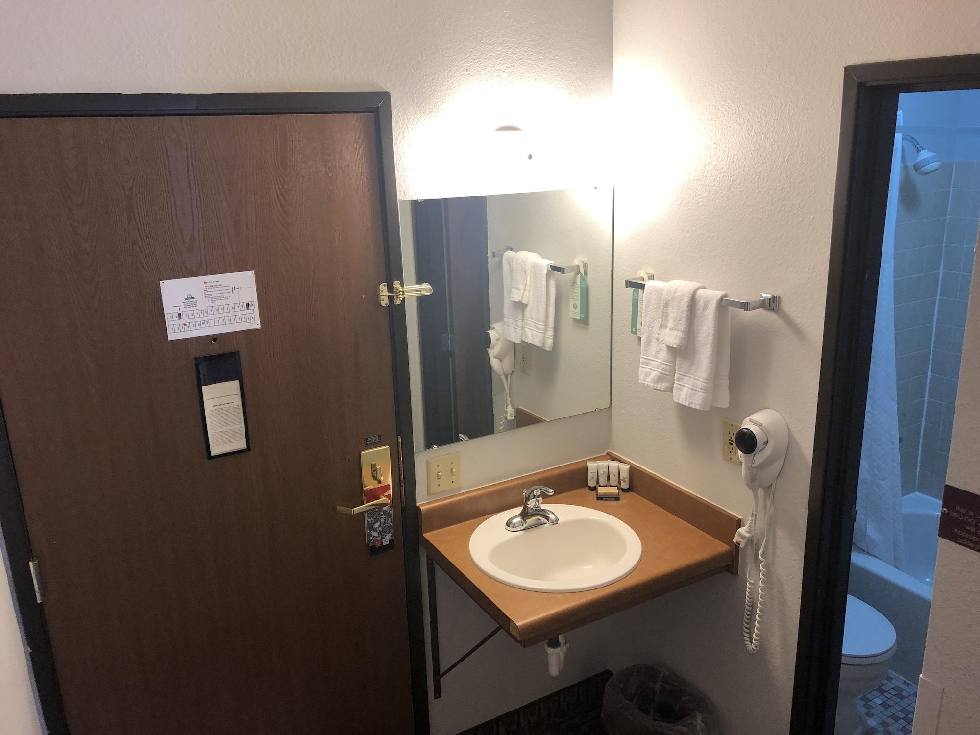 Oyo Hotel Glendive - Yellowstone River Dış mekan fotoğraf